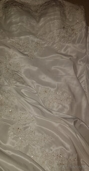 Predám svadobné šaty + 2 vesty - 12