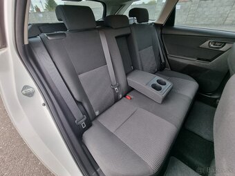 Toyota Auris Touring Sports 1.4 l D-4D DPF Style za 5.690 € - 12