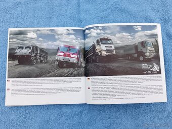 Kniha ATLAS automobilů TATRA - 12