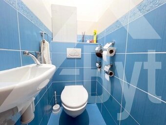 VEĽKÝ RODINNÝ 4-IZBOVÝ BYT , BALKÓN, ZARIADENIE - 12