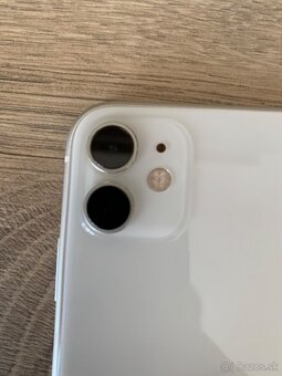 iPhone 11 64GB - 12