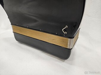 Akordeon hohner lucia IV, 96 basovy - 12
