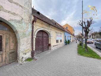 Znížená cena - Jedinečná príležitosť - Historický vinársky d - 12