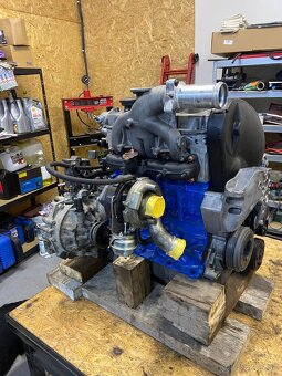 Volkswagen Golf 4 1.9tdi 81kw ASV - 12