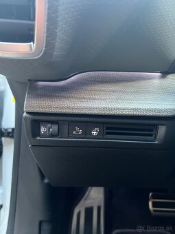 Citroen C5X SHINE PACK 1.6, 133 KW, Max výbava - 12