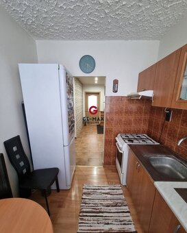 Na predaj zrekonštruovaný 3-izbový byt – sídlisko Východ - 12