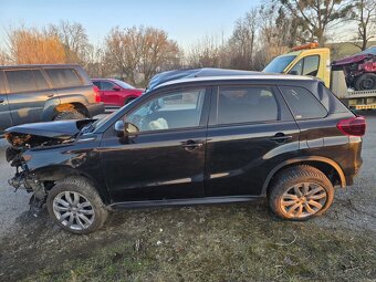 Suzuki Vitara 2023 4x4 - 12