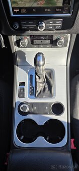 Volkswagen Touareg - 12