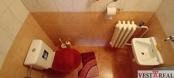 Na predaj rodinný dom s garážou, pozemok 1281m2 Dolná Krupá - 12