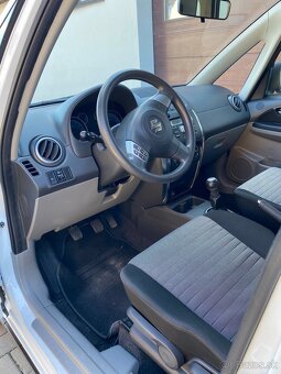 Suzuki SX4 1.6 Club, 4x4 r.v. 2009, benzín, manuál - 12