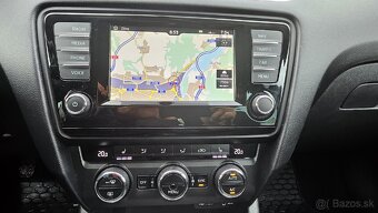 Skoda Octavia Combi 2.0 TDI 110Kw - 12