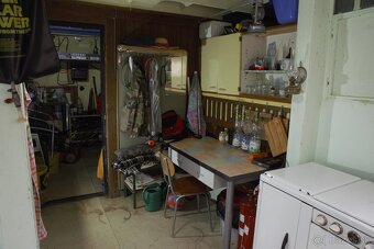 8 árový pozemok s chatou. - 12