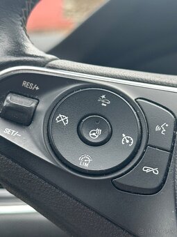 Opel Insignia 2.0 CDTI - 12
