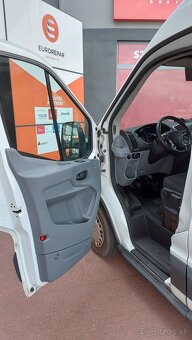 Ford Transit Van 2.2 TDCi 74kW L3H2 + ťažné zariadenie - 12