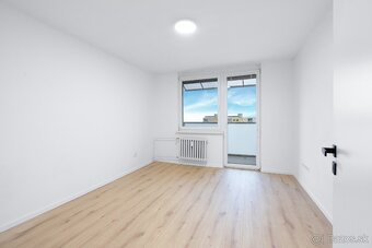 Na predaj 3 izbový byt po rekonštrukcii- Mateja Bela TN - 12