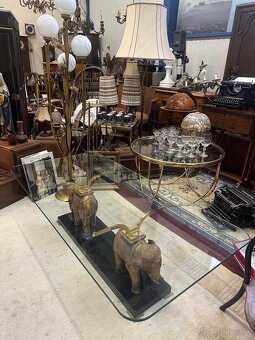 Konferenčný stolík so sklom - 12