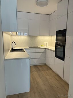 3izbovy na prenajom s predzahradkou - 12