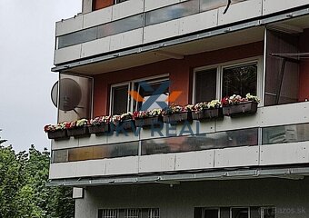 Slnečný 2-izbový byt s dvoma balkónmi na sídlisku Chrenová – - 12