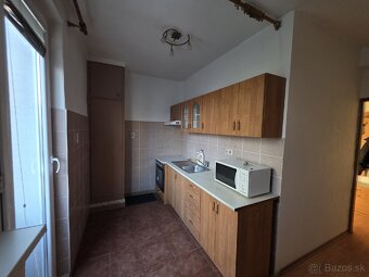 Predám 2 izbový byt - Levice - 12