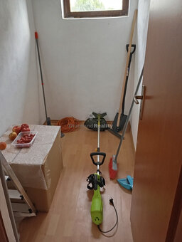 Na predaj rodinný dom pri Vrábľoch - 12