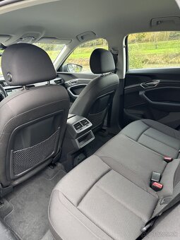 2023 Audi etron 55 sportback quattro (DPH) - 12