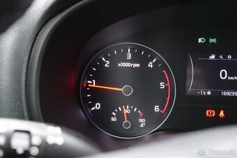 Kia Sportage 1.7 CRDi 2WD Gold - 12