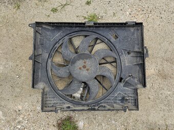 Rozpredám BMW e87 118d 90kw - 12