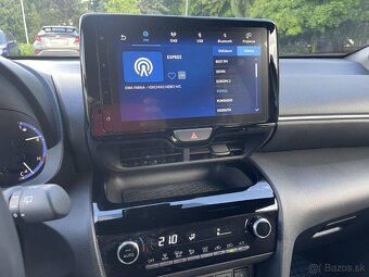 Toyota Yaris Cross 1.5 Hybrid - 12