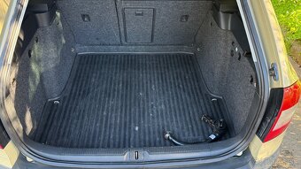 Škoda Octavia Scout 2.0 TDi 103 kW ,ťažné zariadenie - 12