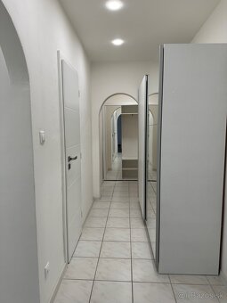 Prenájom 2 izb.bytu na Bulvári - komplet zariadený - 12