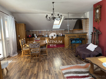 Rodinný dom v srdci Svätého Jura - 12