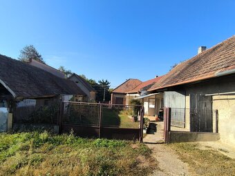 🏡 Dom s veľkým pozemkom a potenciálom na krásne bývanie - 12