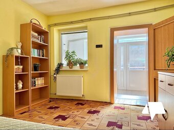 Na predaj rodinný dom v obci Kolíňany - 12