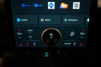 FORD MUSTANG MACH-E 76kWh 2023 odpočet DPH - 12