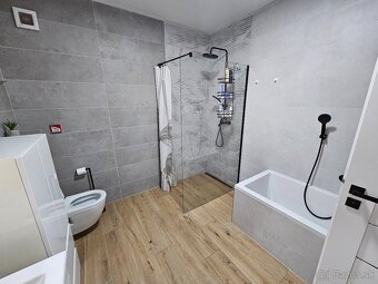 MODERNÝ 4-IZBOVÝ DOM S TEPELNÝM ČERPADLOM - 12