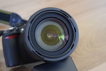 Nikon D 3100 + VR objektiv 18-105 AF-S - len 6 000 snimkov - 12