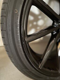 5x112 R19 8,5J ET35 235/40 ZR19 - 12