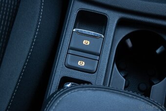 Škoda Octavia Combi 2.0 TDI SCR Ambition - 12