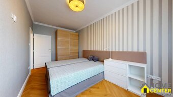 PRENÁJOM 3 izbový, nadštandartný byt s balkónom a garážou v  - 12