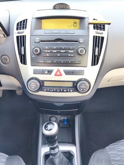 Kia ceed 1,6 CRDI 85 kw - 12