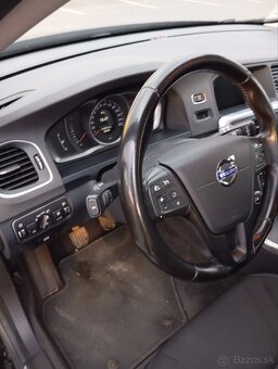 Volvo v60 - 12