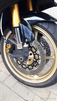 Yamaha YZF R6 - 12