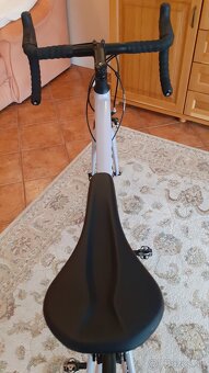 SPECIALIZED + Thule 591 ProRide. - 12