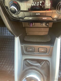 Suzuki Vitara 1,6 VVT,naj.131 000 km,r.v.2018 - 12