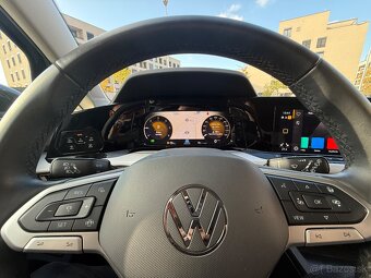 Volkswagen Golf 8 2.0 TDI 2024, zaruka do 06/2026 - 12