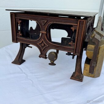 Muzejní váha pro miminka do 15 kg top kus do sbírky - 12