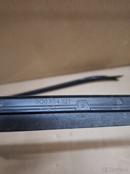 čelné sklo Passat B8, lišty, senzor - 12