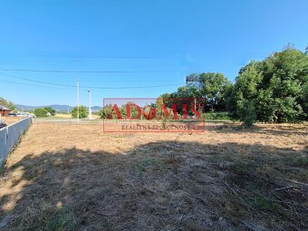 PREDÁME STAVEBNÝ POZEMOK 2212M2 MILHOSŤ,KOMPLETNÉ SIETE,MOŽN - 12