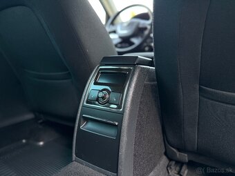 Škoda Superb Combi 2.0 TDI CR 140k Elegance - 12