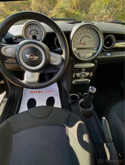 Mini Cooper One - 12